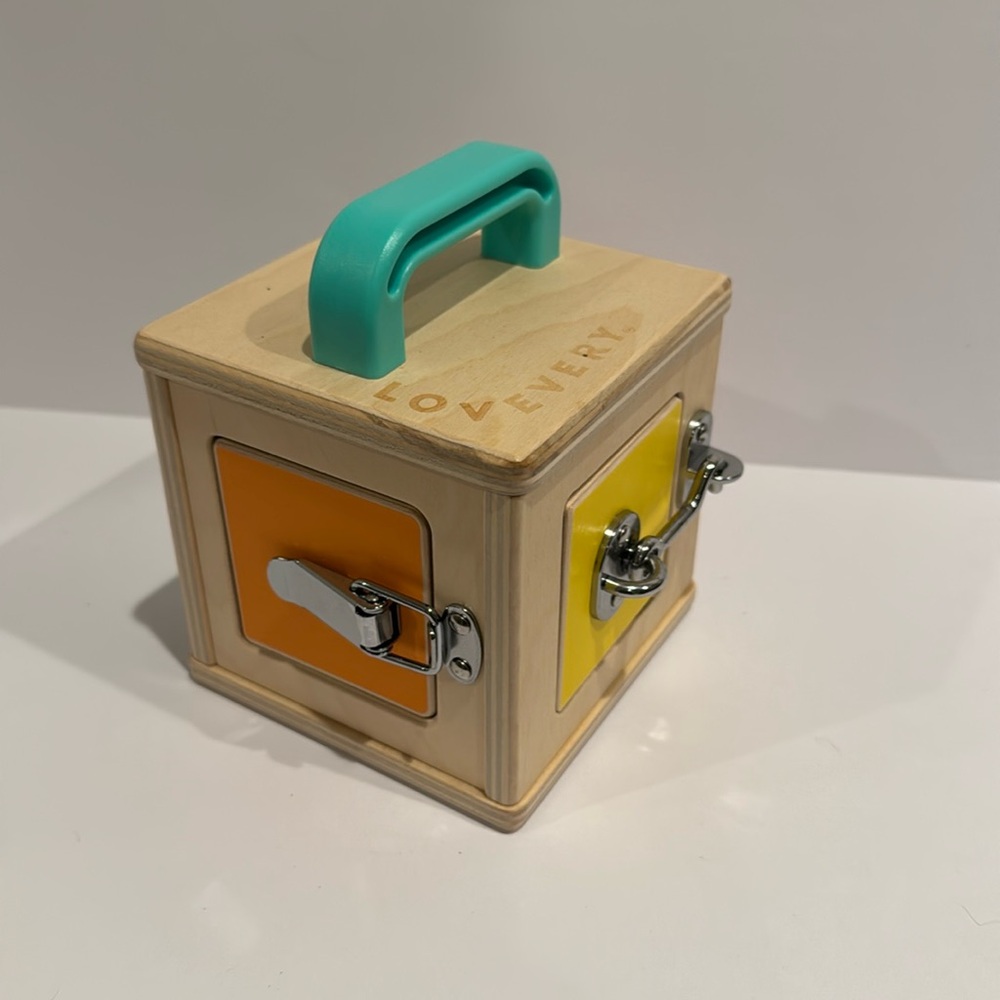 Lovevery The‎ LockBox